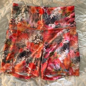 Athleta Salutation Stash Pocket II 5” Short in Renewed Bloom Spring Pink